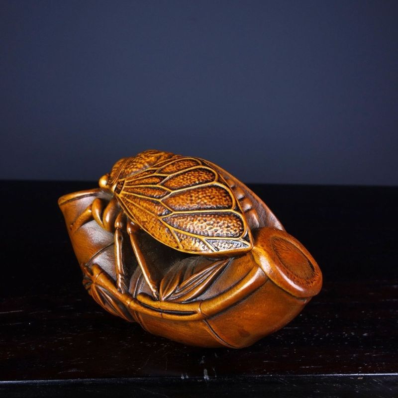 Antique Style Bonsai Wood Carving Handheld Piece Cicada Shines With Fame Craft Length 8cm Width 3cm Height 5cm_voghion.com
