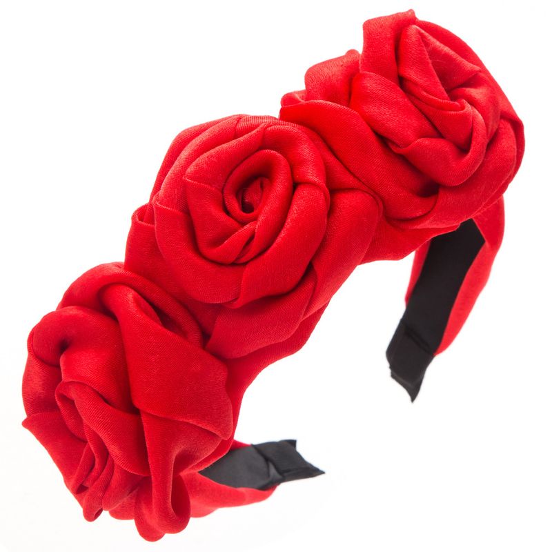 Nuove fasce per capelli in tessuto di rose fatte a mano con fiori finti da donna, che emanano un'atmosfera sofisticata ed elegante per_voghion.com
