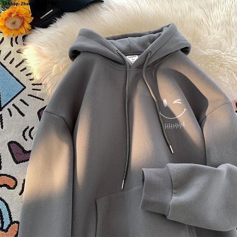 Herbst und Winter 2024 Neuer samtverdickter Kapuzenpullover Herrenbekleidung Langarm Trendy Brand Smiling Face Printed Coat 12_voghion.com
