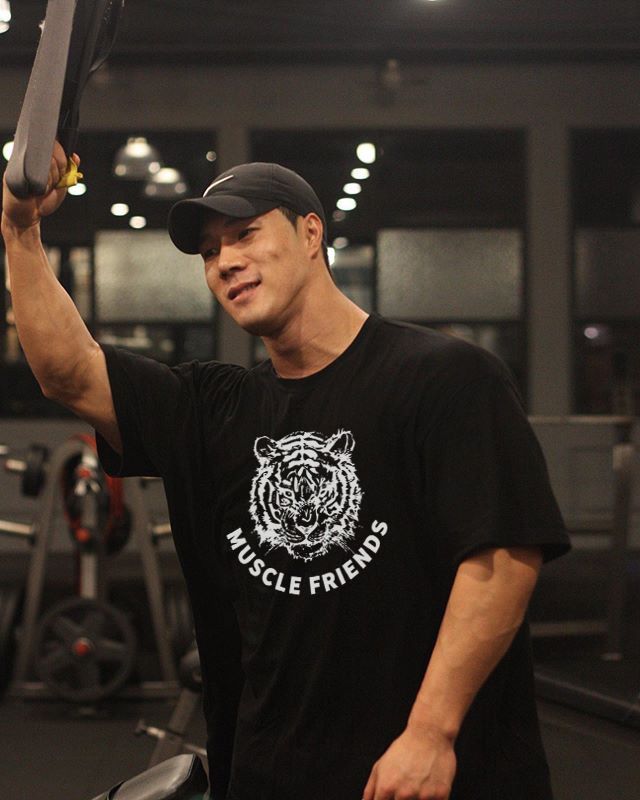 Herrenbekleidung Kleidung Herren Dog Brothers Sport Kurzarm Lose Atmungsaktiv Training Halbarm T-Shirt Drop Shoulder Mittelarm Trend_voghion.com