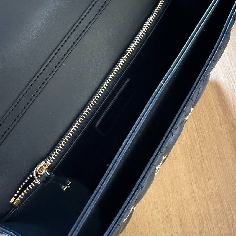 Bolsa feminina de couro legítimo de luxo original de alta qualidade, bolsa de mão com pérolas, nova bolsa de mão/transversal de pele de carneiro, tamanho: 24 * 7 * 15 cm_voghion.com