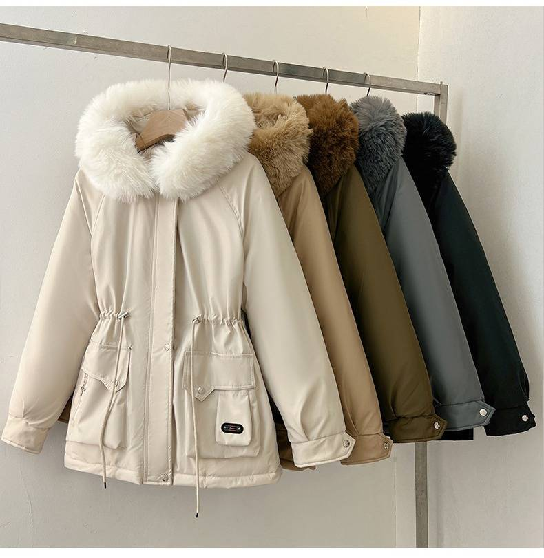 Kurze Pufferjacke für Damen in Übergröße mit Kapuze, warmer, mit Fleece gefütterter Steppmantel für den Winter, verdickte, isolierte Oberbekleidung für kaltes Wetter_voghion.com