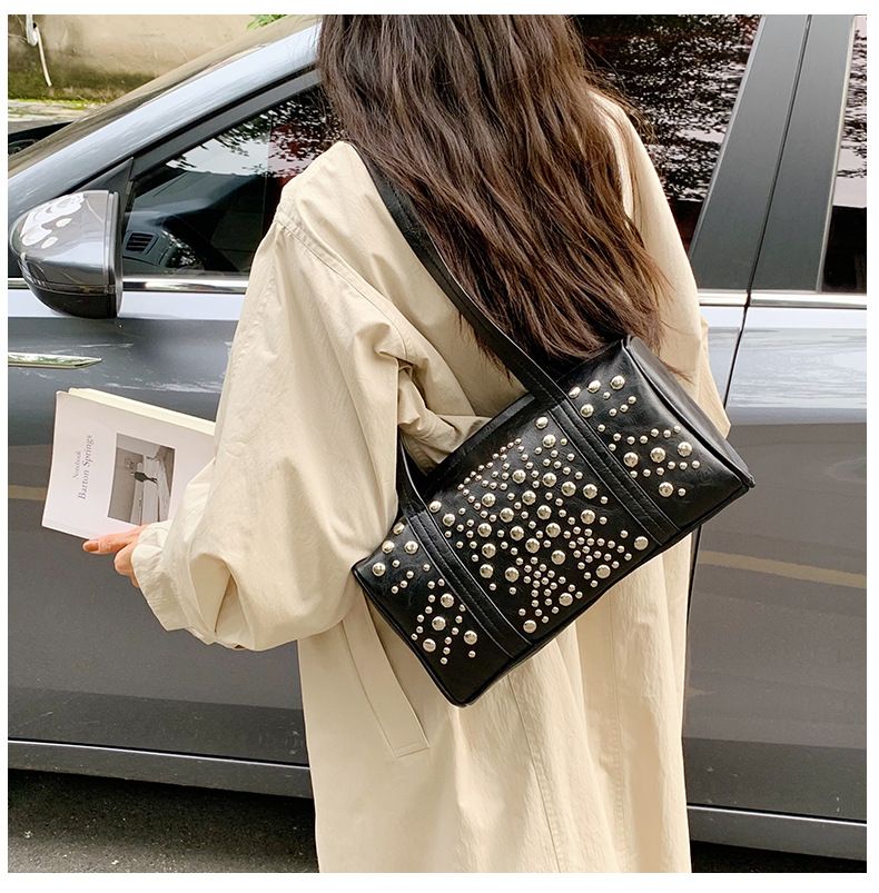 Retro Chic Bowling Bag – Structured PU Tote With Studded Accents & Top Zip Closure (Versatile Handheld Or Crossbody Styling For Fall/Winter Outfits)_voghion.com