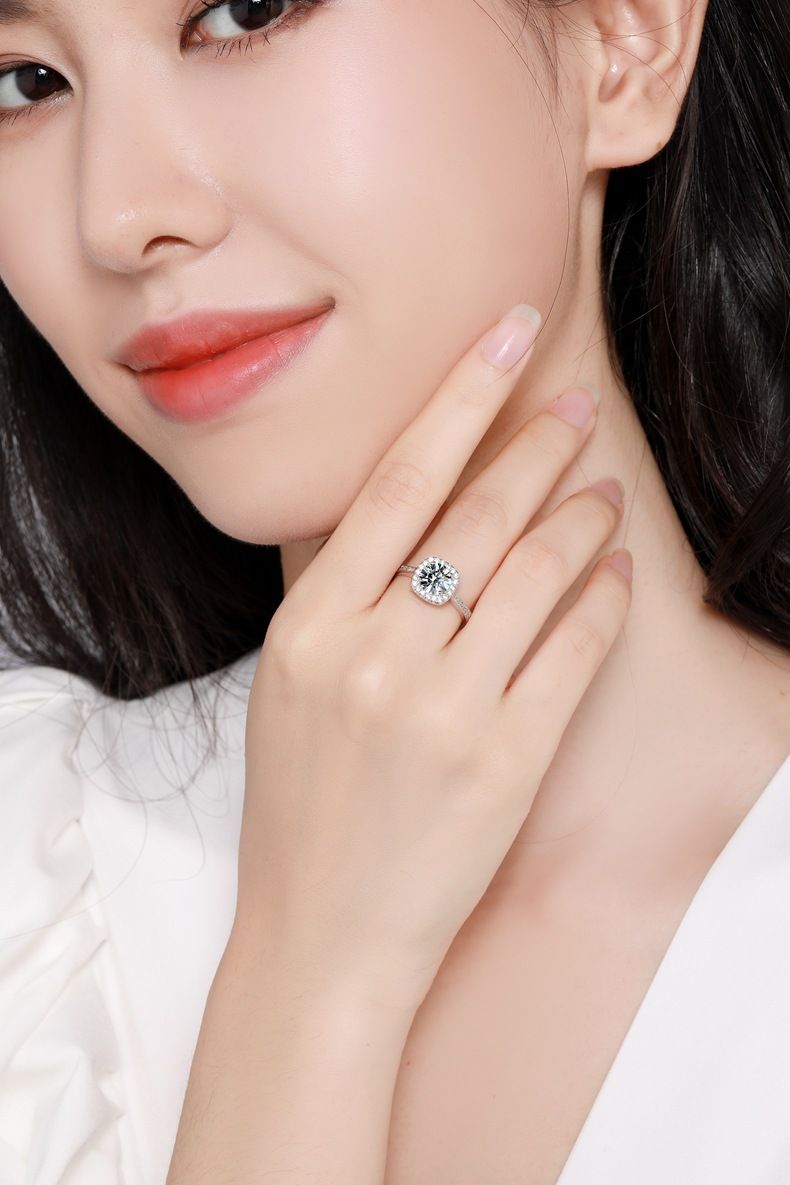 S925 sterling silver ring female classic luxury square bag moissanite hollow support simulation diamond ring 1 carat_voghion.com