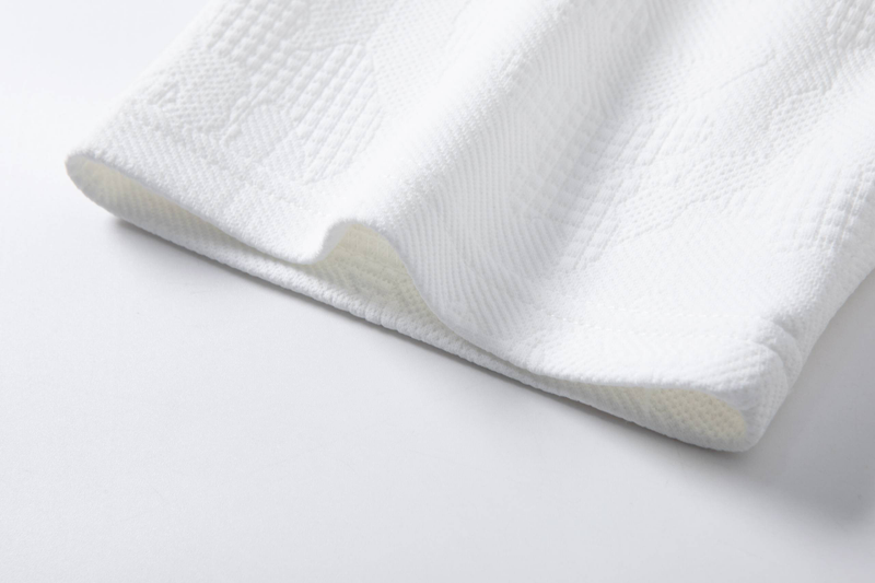 Ensemble short jacquard à manches courtes pour homme, design jacquard raffiné, simple et élégant, coloris noir et blanc classiques_voghion.com