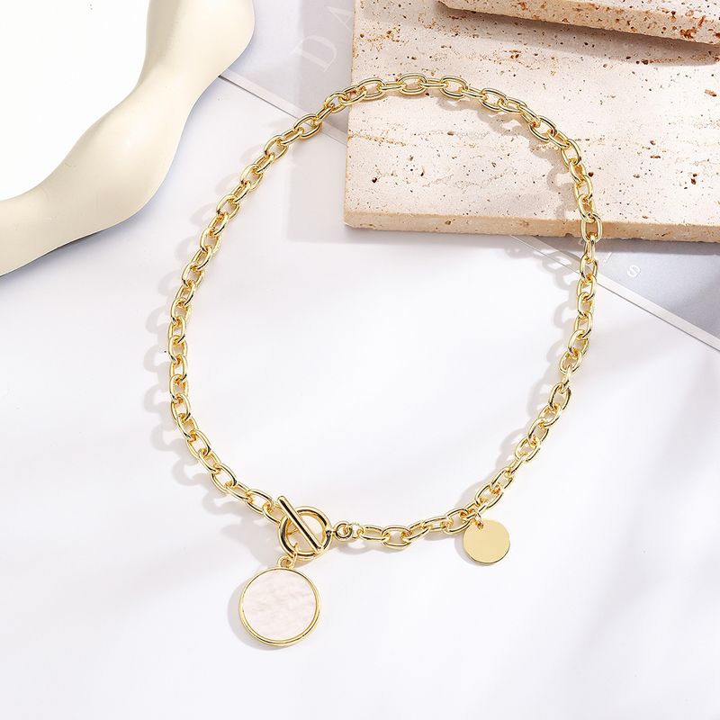 necklace design, versatile, fashionable, niche, simple and elegant gold acrylic mother of pearl pendant necklace_voghion.com