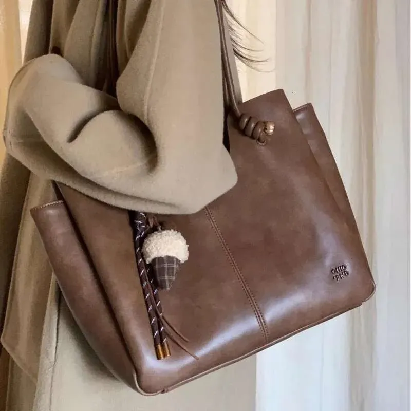 Borsa a tracolla grande a tre pieghe, modello 2025, per donna, autunno e inverno, con texture di alta qualità_voghion.com