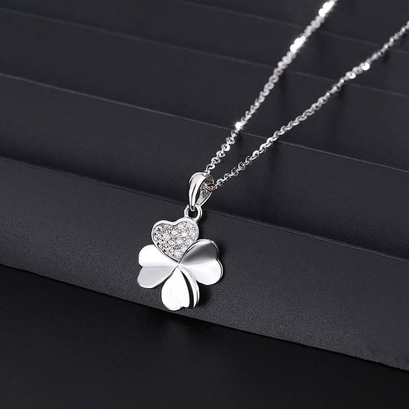 S999 Sterling Zilveren Vierbladige Klaver Halsketting Vrouwelijke Ins Koude Stijl Geluksklaver Sleutelbeenketting High End Internet Celebrity Accessoires_voghion.com