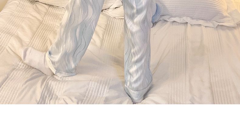 Damen-Pyjama-Set aus Eisseide – 3-teilig mit Brustpolster, kurzen Ärmeln, ideal für kühle Nächte_voghion.com
