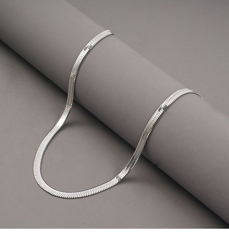 European And American Trendy Niche Items Blade Chain Light Luxury Non-Fading Necklace_voghion.com