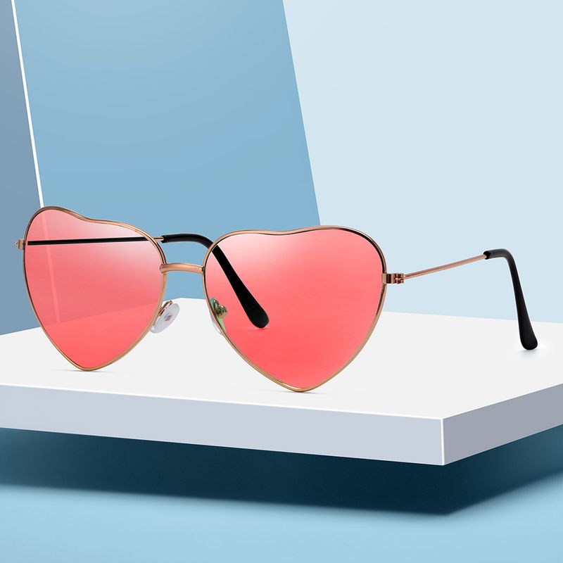 1PC Women Heart Shape Sunglasses Brand Designer Men Metal Frame Sun Glasses Vintage Gradient Ocean Lenses UV400 Shades_voghion.com