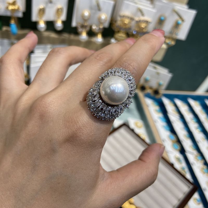 Schürzenrand, Ring, große Partikel für Damen, hochwertiges Gefühl, personalisiertes Temperament, eingelegt mit Perlmutt und_voghion.com