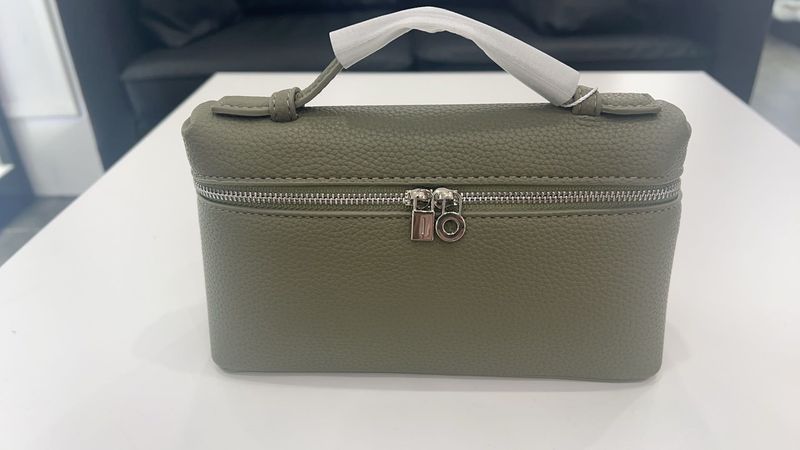 Lunchtasche, Leder, schlicht, schräges Schultergepäck, Nischentemperament_voghion.com