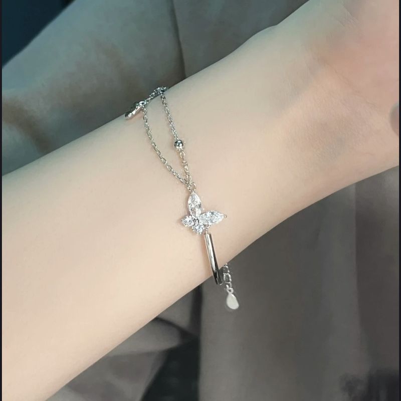 Pulseira Meia Pulseira Borboleta para Mulheres, Instagram Incolor, Design Pequeno e Elegante, Simples e Elegante, Presente de Dia dos Namorados para Mulheres_voghion.com