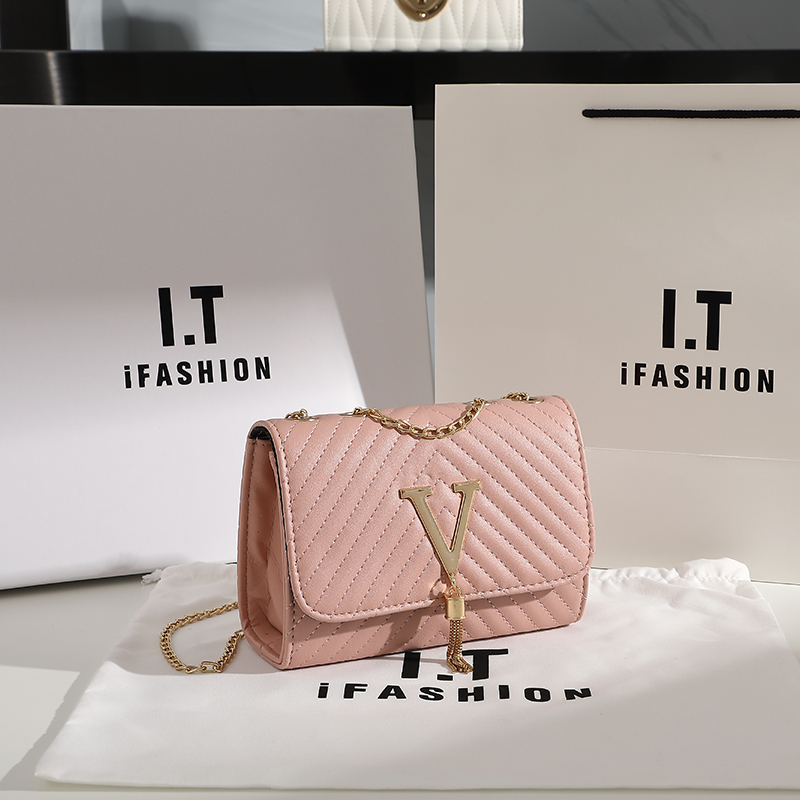 Izšūšana Sieviešu Crossbody Bag 2023 Thread Luksusa rokassomu Plecu somas Zīmols Sequined Pušķis Clutch Maza soma un somiņa ballīte_voghion.com