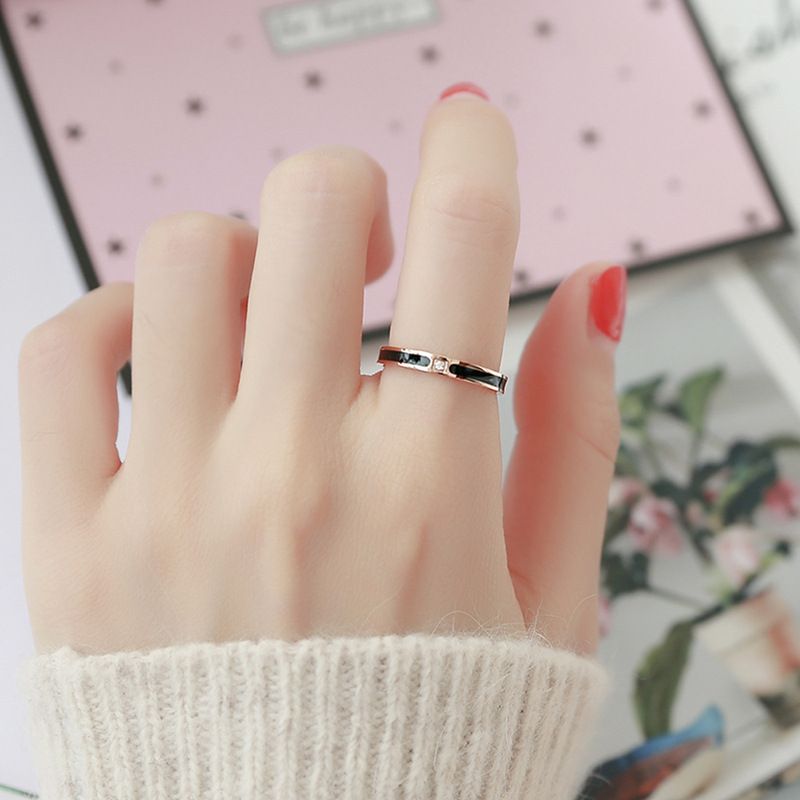 Acciaio al titanio resistente allo sbiadimento per il design di nicchia Instagram femminile, anello per indice semplice, anello di coppia fresco e personalizzato_voghion.com