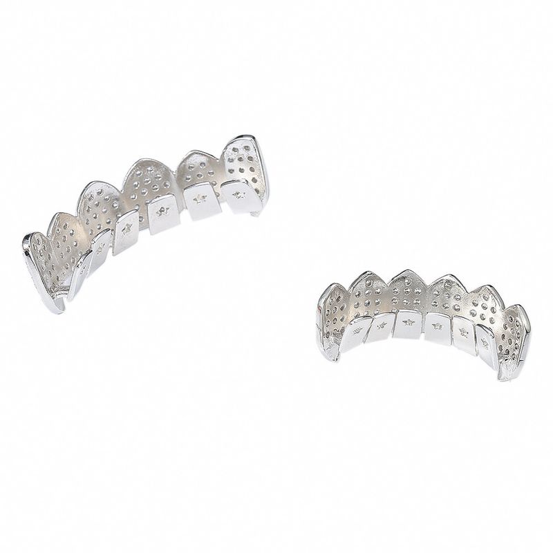 bretelle hip hop, bretelle dorate, zanne da vampiro, denti in oro con micro intarsi in zircone, bretelle decorative alla moda_voghion.com