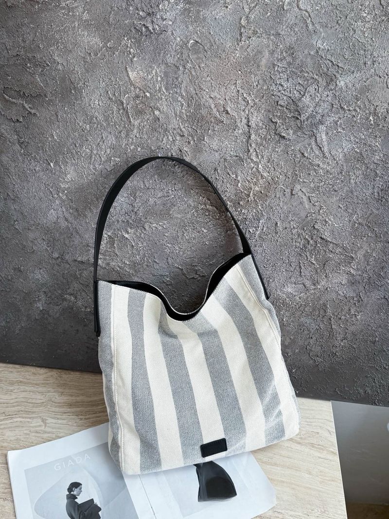 Striped Canvas Shoulder Cowhide Large Capacity Handbag_voghion.com