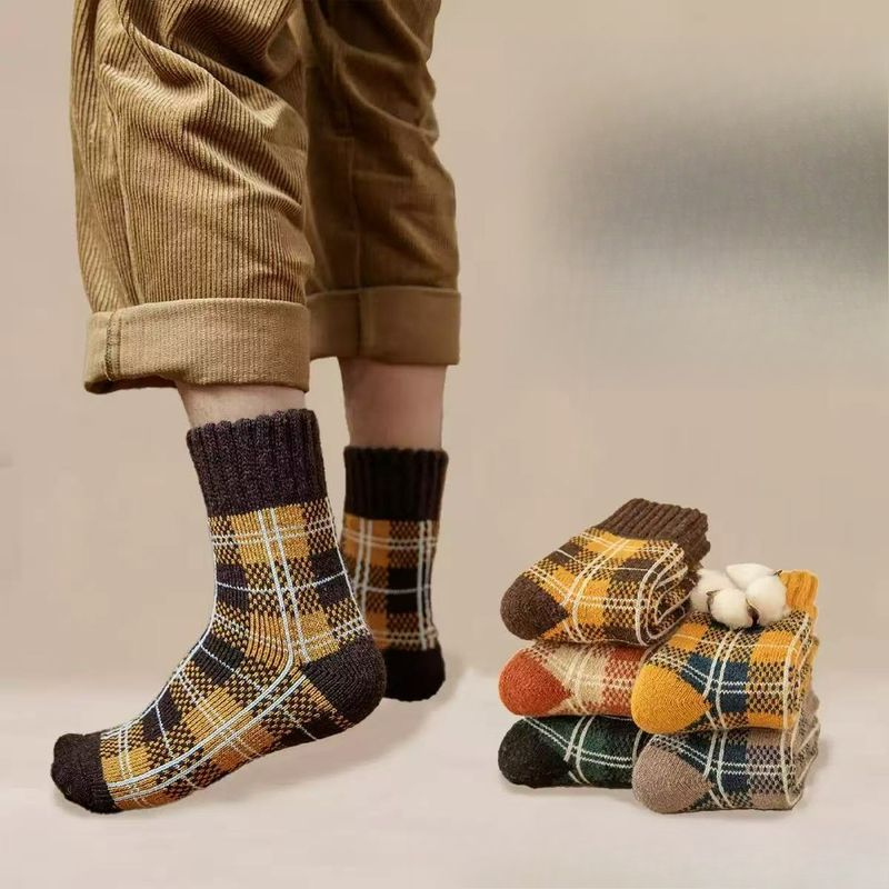 Women's Socks Autumn And Winter Fleece Thickened Warm Wool Socks Medium Tube Socks Sleep Home Socks Winter Super Thick Snow Cold Stockings_voghion.com