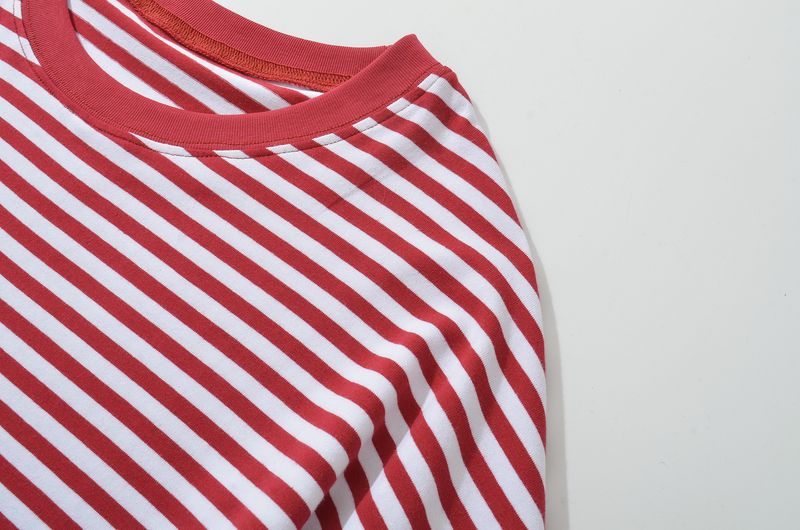 Ensemble deux pièces PB&ZA Style Été 2025 pour femme, composé d'un t-shirt et d'un short à rayures color-block._voghion.com