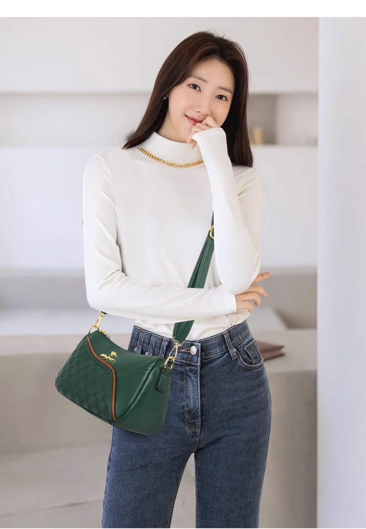 Borsa a tracolla elegante e alla moda per la mamma, semplice e nuova, da donna di mezza età, primavera 2025_voghion.com
