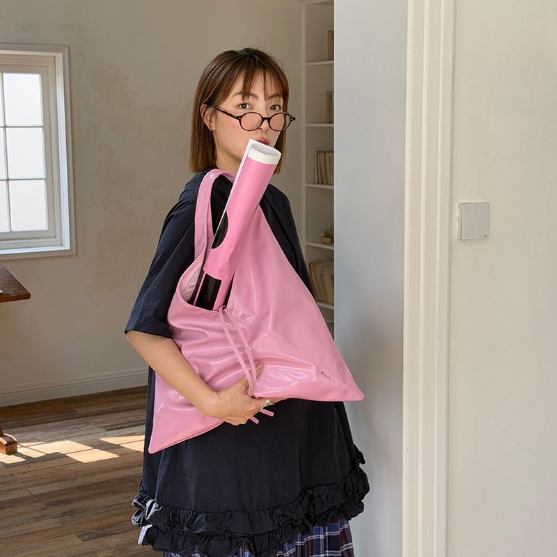 niche Personality Design Tote Simple Commuter Crossbody Shoulder Bag Fashion Versatile Casual Daily Shoulder Bag_voghion.com