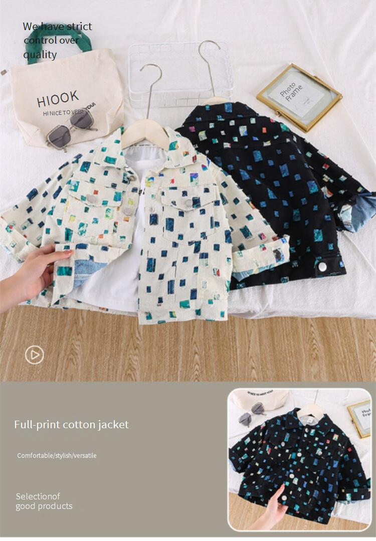 Giacca elegante e raffinata con fondo colorato ritagliato per mamma e bambini_voghion.com