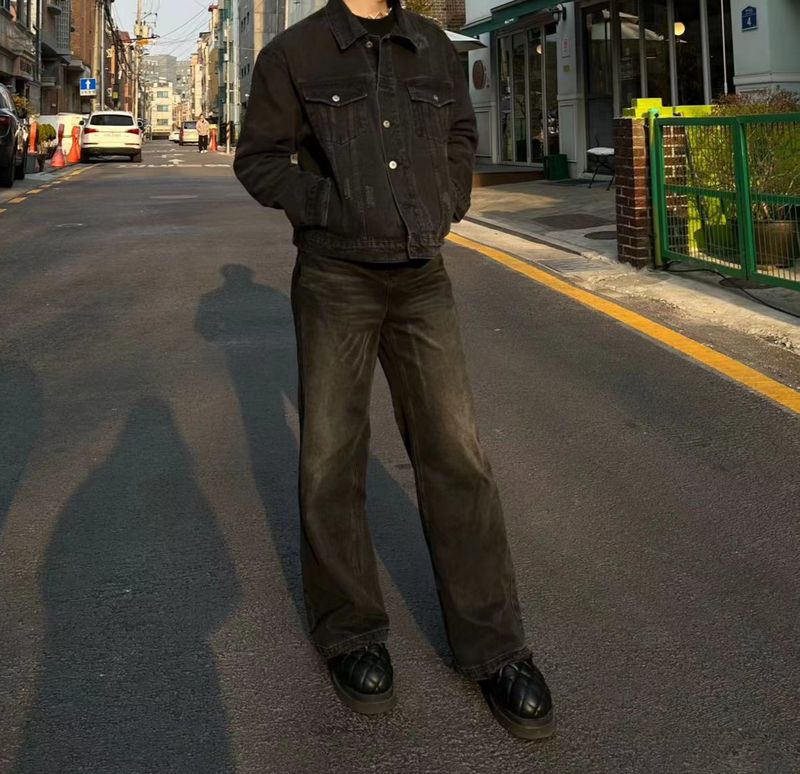 Schwarze, verwaschene American Vintage-Jeans für Herren – Lockere, weite Beinpassform, Used-Look mit Katzenschnurrhaaren, Cleanfit-Unisex-Stil_voghion.com