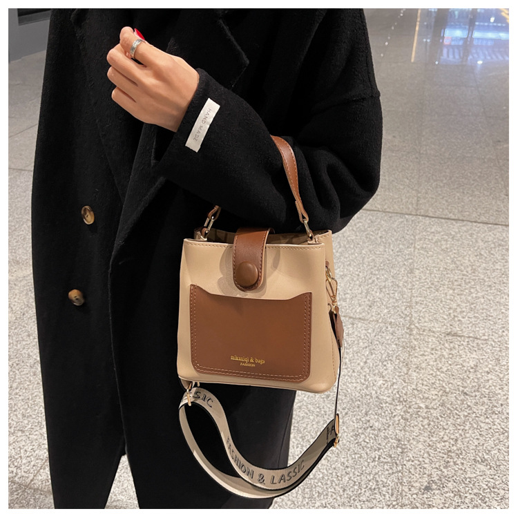 Nischenmode Handheld-Schultertaschen für Damen in Europa und den USA Trend Crossbody Hitched Retro Bucket Bag_voghion.com