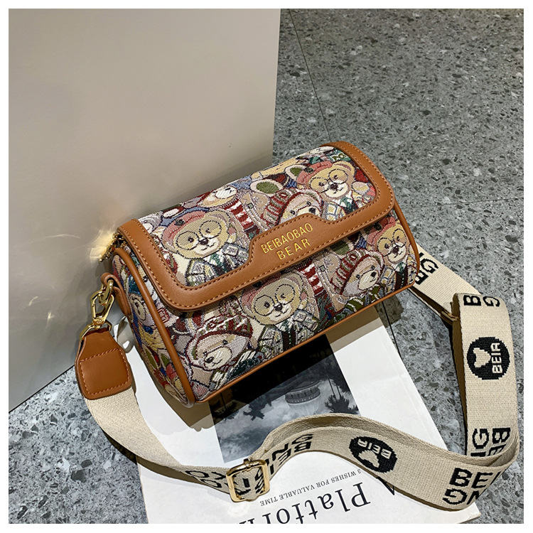 Bolsas clássicas de marca com design de nicho, bolsas femininas com temperamento, bolsas de urso, bolsas de ombro inclinadas da moda_voghion.com