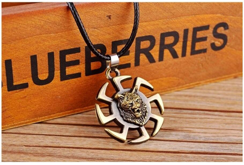 Men Wolf Head Viking Black Rope Pendant Necklaces for Women Steel Wheel Pendant Amulet Metal Jewelry Unisex_voghion.com