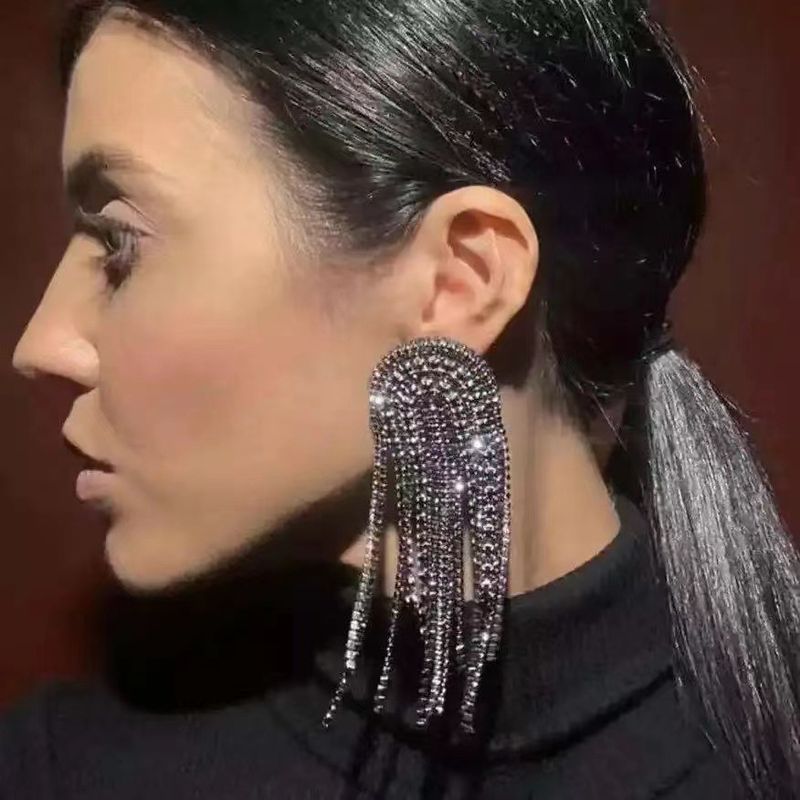 Moda yapay elmas küpe kişilik kemerli püskül küpe_voghion.com