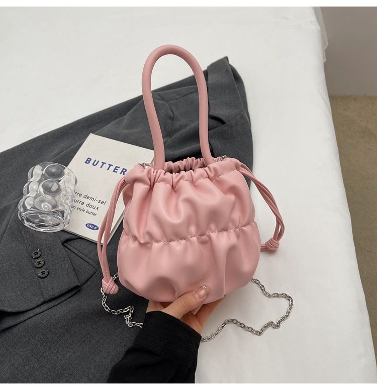 Korean high-end soft glutinous cloud bucket bag, niche pleated handbag, cute ins shoulder crossbody bag_voghion.com