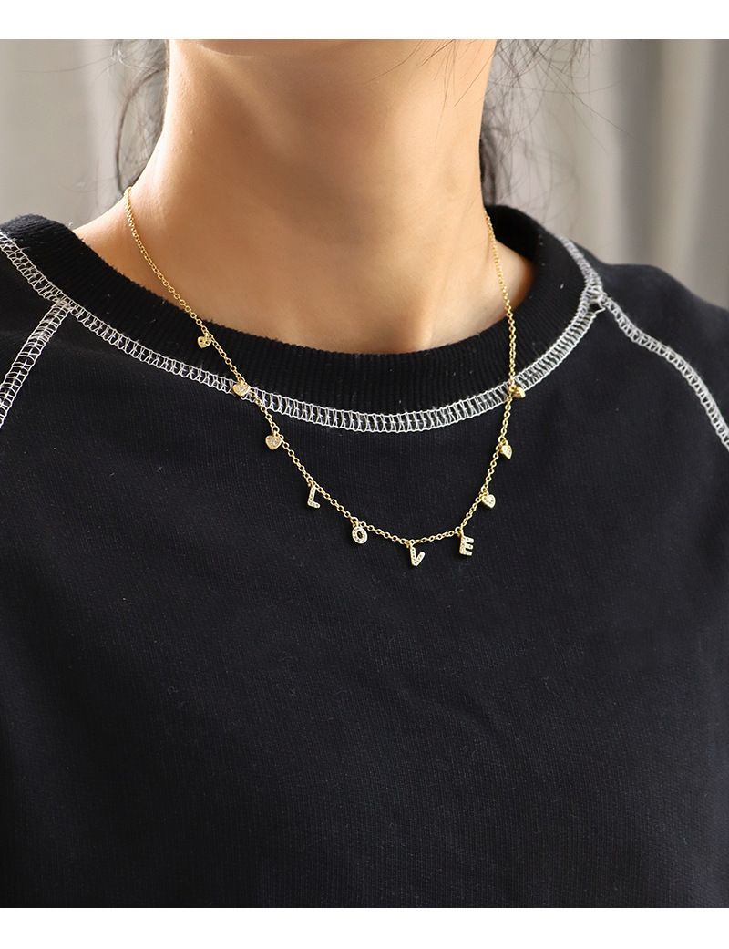 Collier en forme de cœur avec incrustations de laiton et zircon_voghion.com