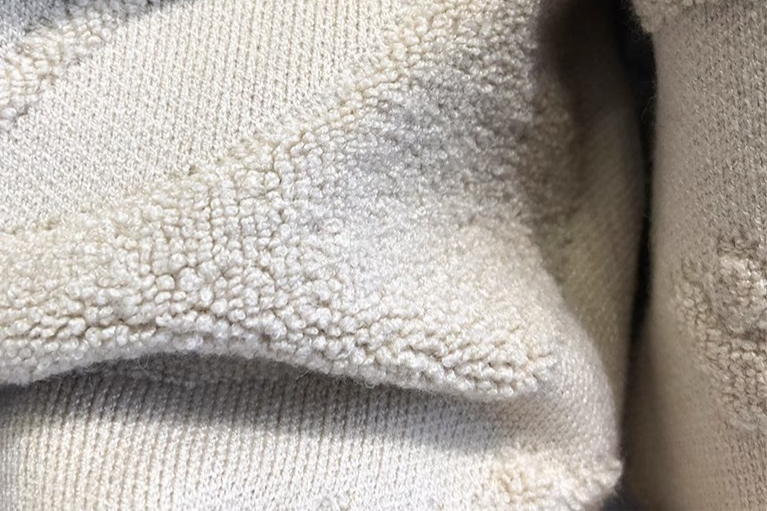 Miesten Vaatteet Neuletakki miesten syksyn ja talven uusi pusero miesten päällystakki flocking jacquard korkealaatuinen paksunnettu trendikäs merkkipusero_voghion.com