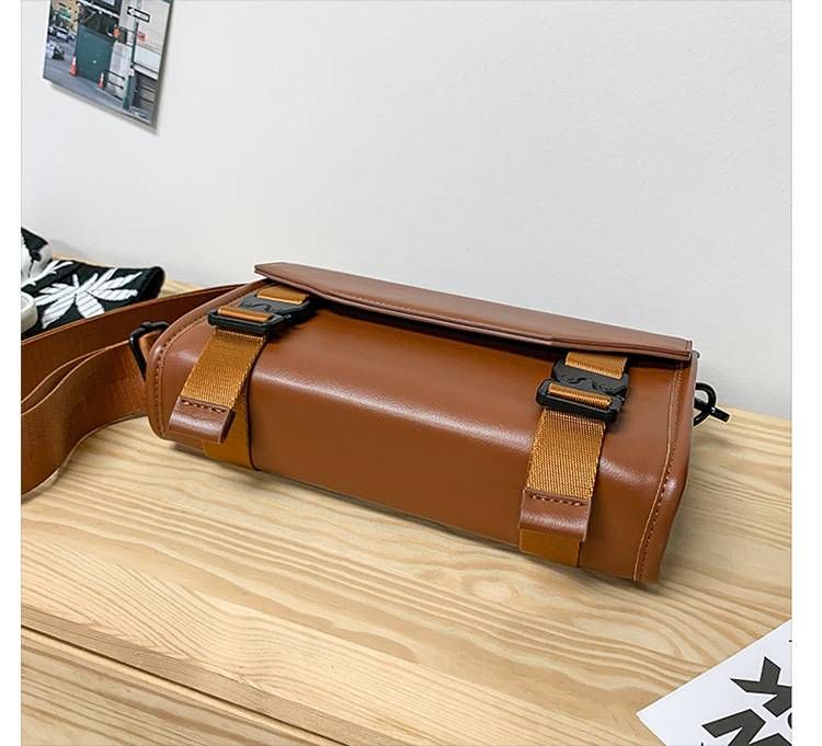 Borsa a tracolla unisex – Borsa per telefono minimalista con patta e chiusura a scatto | Borsa a tracolla in PU impermeabile per gli spostamenti quotidiani (nero/marrone chiaro)_voghion.com