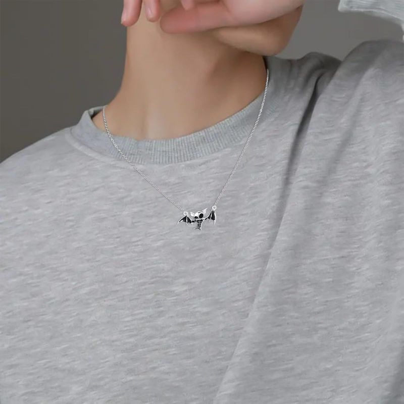 Neue persönliche Halloween-Halskette, vielseitiger, kreativer Gothic-Totenkopf-Fledermaus-Anhänger, Schlüsselbeinkette, Halloween-Geschenk_voghion.com