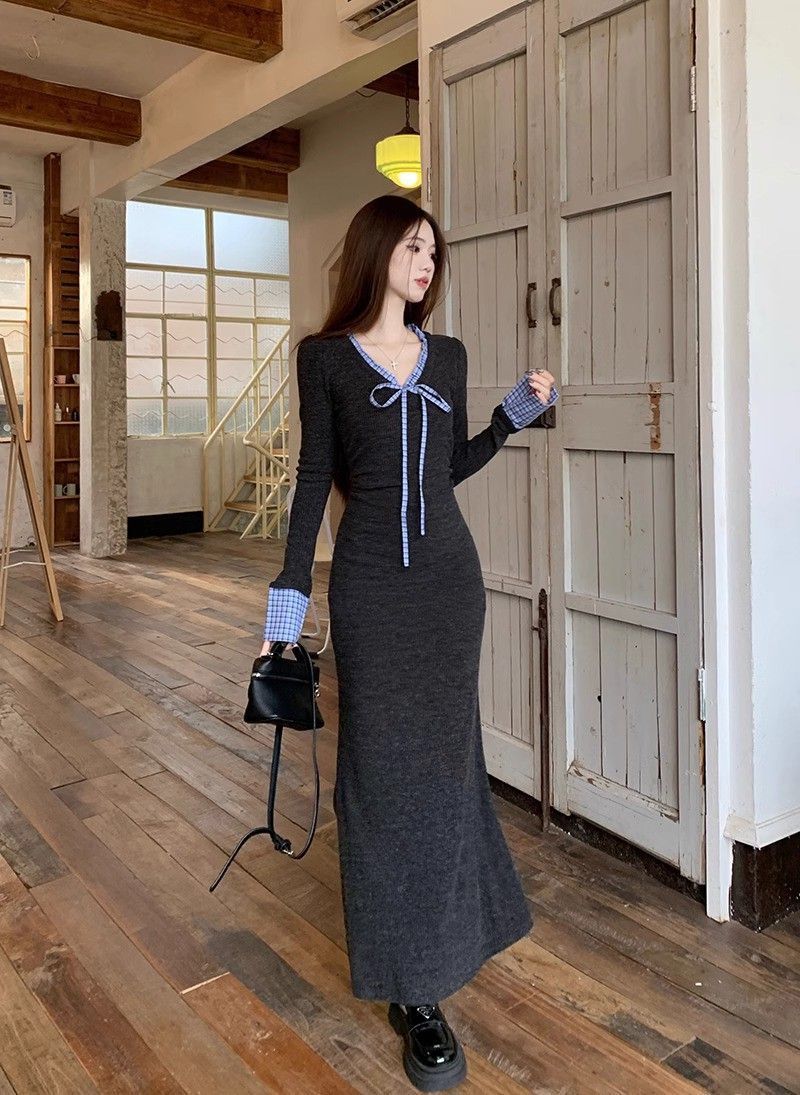 Abito lungo aderente a sirena in maglia francese con scollo a V per donna, stile Rich Miu, 2025_voghion.com