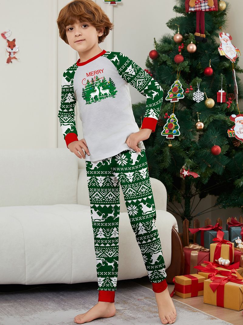 Festliches Weihnachts-Pyjama-Set für die ganze Familie – weiche, grüne Nachtwäsche mit Baum- und Buchstabendruck für Erwachsene, Kinder und Haustiere_voghion.com