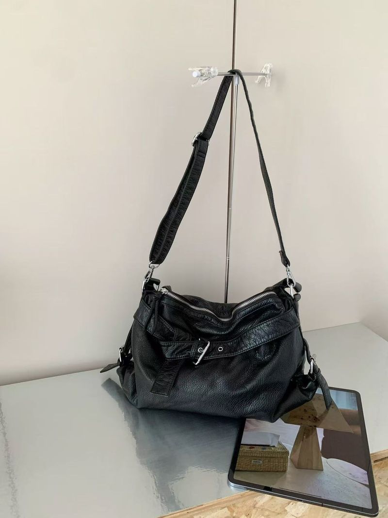 spring And Summer New Multifunctional Belt Buckle Decoration Soft Leather Women Shoulder Bag_voghion.com