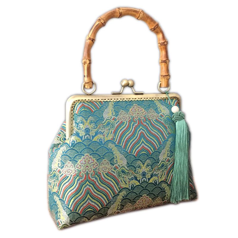 Borsa con chiusura in oro rifinita e cucita a mano abbinata a una nuova borsa cheongsam in stile cinese per donna_voghion.com