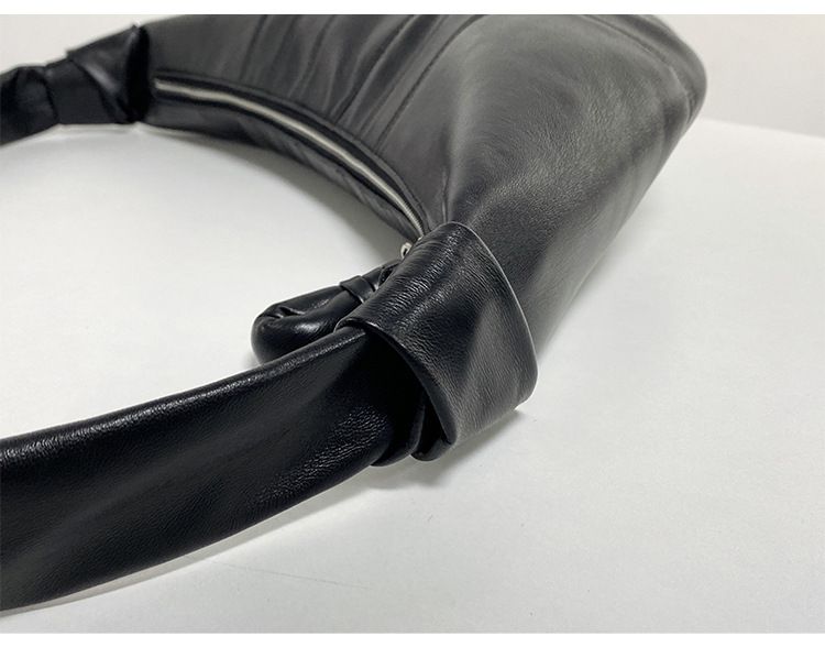 LE Korrekt version Medium Kohorn Fåreskind Ægte Læder Dumpling Crossbody Song Dame Brysttaske, Samme Stil til_voghion.com