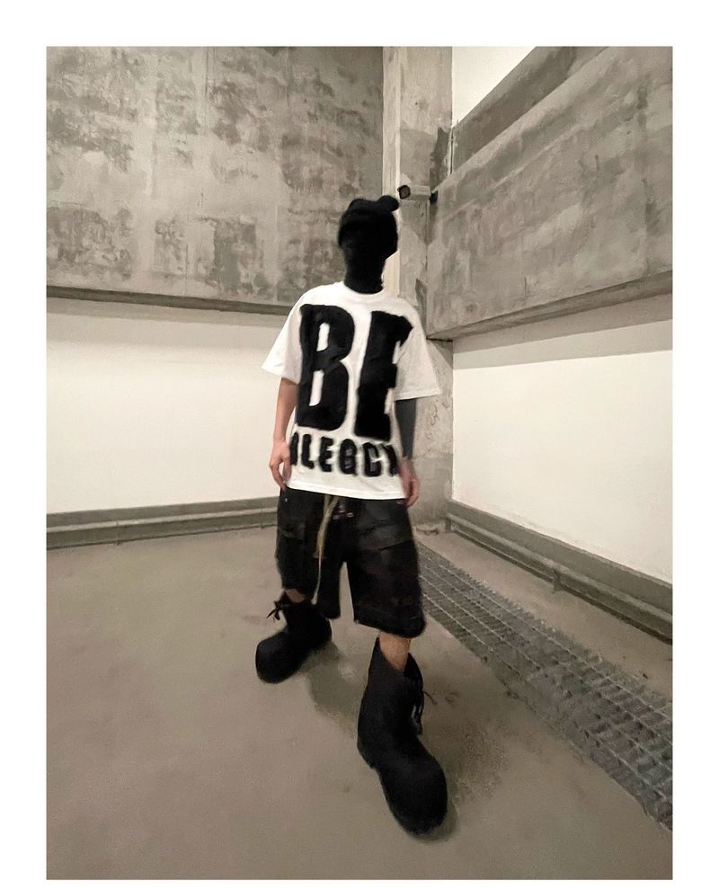 Men's Clothing High Street Washed Distressed Ash Multi Pocket Straight Shorts Drawstring Raw Edge Loose Denim Zipper Work Shorts_voghion.com