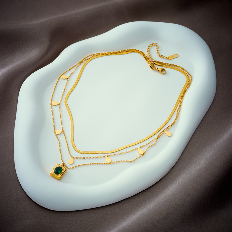 French retro emerald multi-layer titanium steel necklace fashionable popular geometric square teardrop clavicle chain_voghion.com