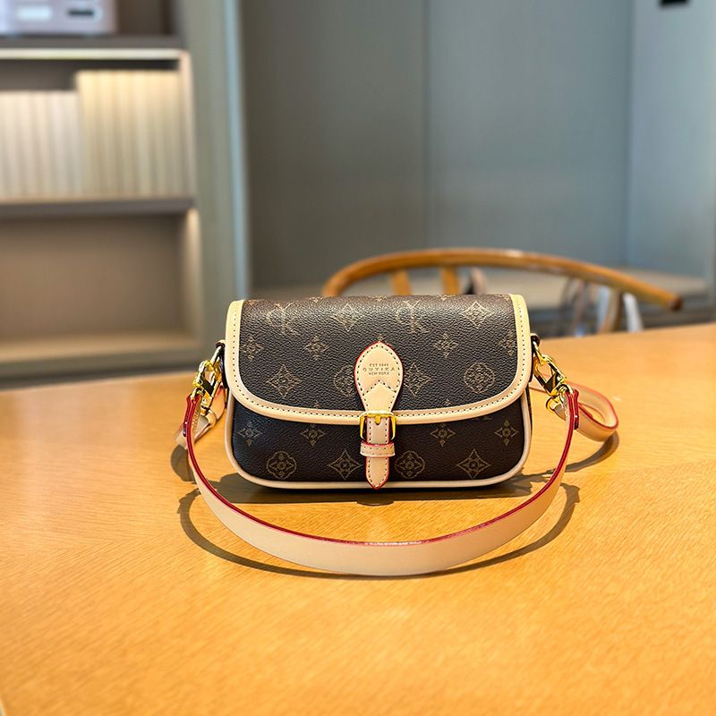 Borsa a tracolla vintage, versatile, casual e alla moda, di alta qualità, da donna, 2025_voghion.com