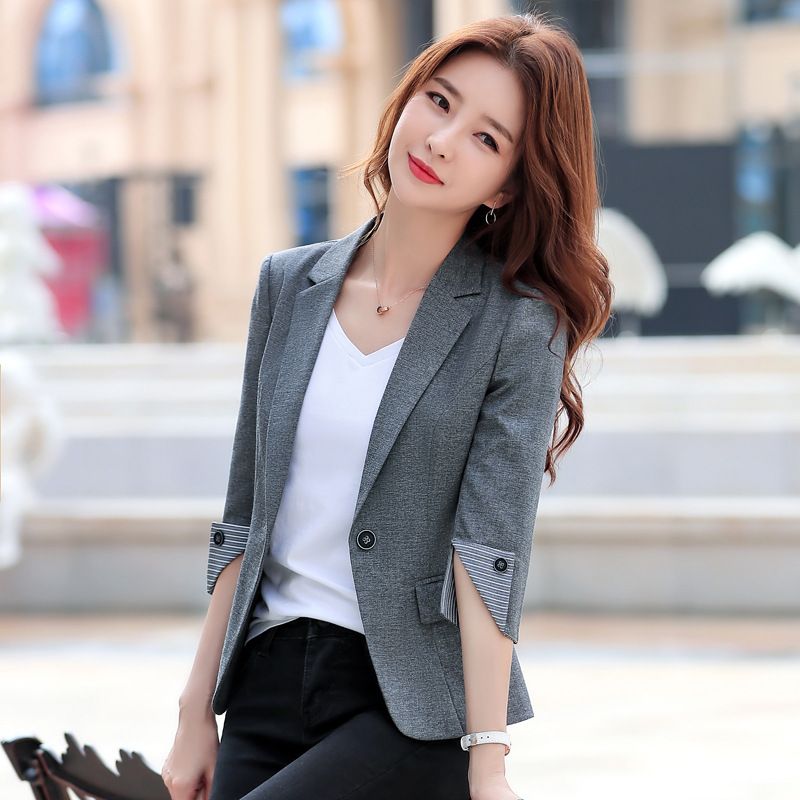 Giacca corta da donna estiva 2022, sottile e piccola, in stile coreano, vestibilità slim, con maniche a tre quarti, blazer casual_voghion.com