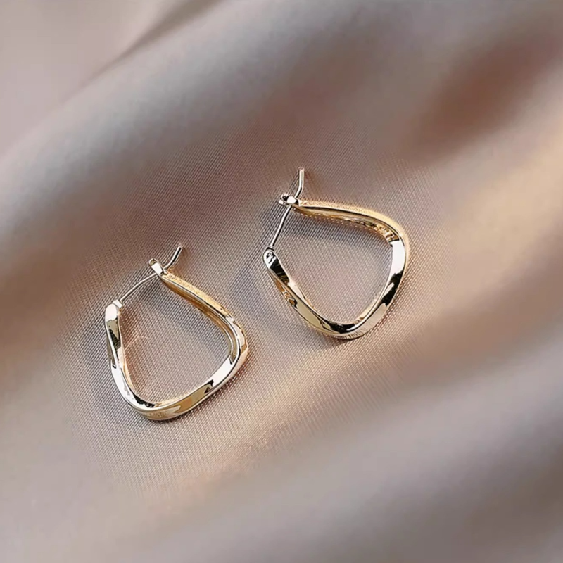 S Silver Needle Twisted Strip 2023 New Trendy Hoop Simple High-end Elegant Earrings Jewelry_voghion.com