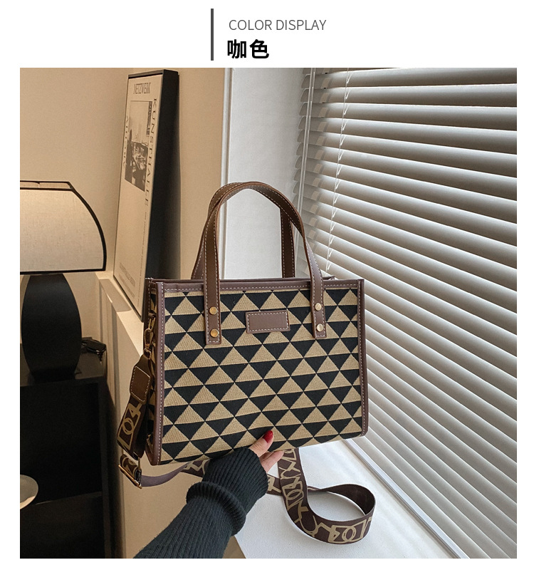 Herbst und Winter Große Kapazität Taschen 2023 Neue frauen Taschen Mode Pendler Schulter Taschen Casual Persönlichkeit College Student Tragetaschen_voghion.com
