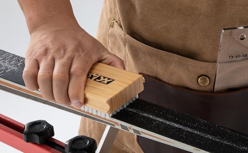 XCMAN Ski Snowboard Waxing Kit Wax Brush Box For Travel And Storage (Box With Tuning Tools)_voghion.com
