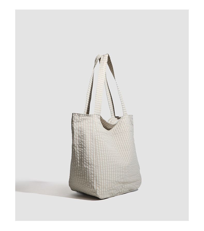 2025 New Pleated Nylon Fabric Class Handbag, Large Capacity Lazy Style Ladies Casual Shoulder Bag_voghion.com